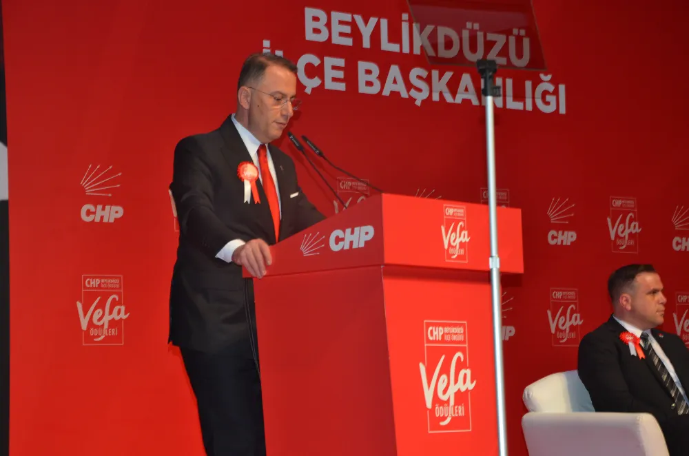 CHP BEYLİKDÜZÜ İLÇE ÖRGÜTÜ VEFA ÖDÜLLERİ GECESİ 