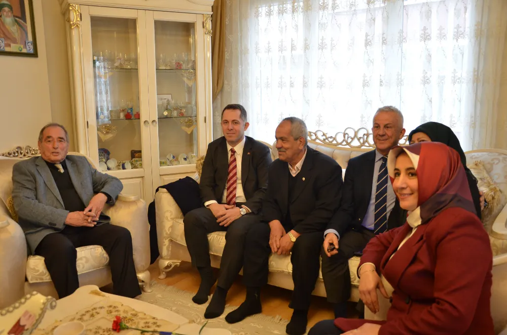 AVCILAR AK PARTİ BELEDİYE BAŞKAN ADAYI ABDULLAH KÜÇÜKOĞLU EV ZİYARETİNDE BULUNDU.