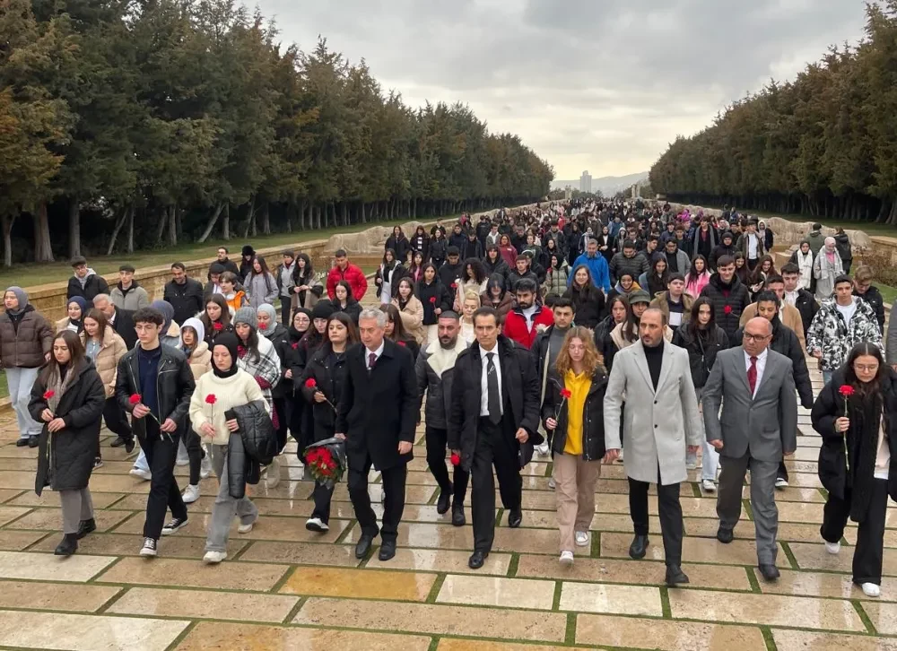Gençlere ilk sözünü tuttu, ATA’nın huzuruna çıktı