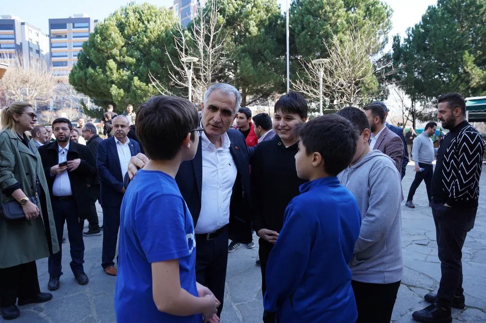 GENÇLERİMİZİN GİRİŞİMCİLİK HAYALLERİNİ GERÇEĞE DÖNÜŞTÜRECEĞİZ